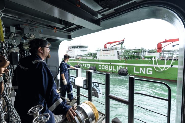 HLAG_HHEXP_LNG_Schiff Hamburg Express