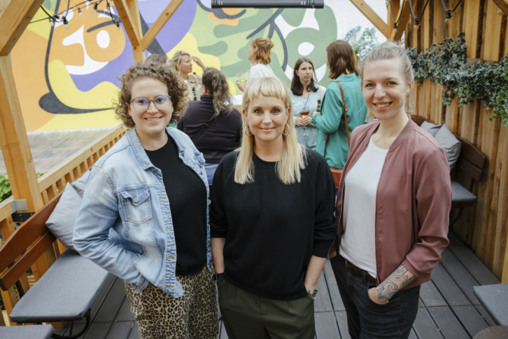 Digital Media Women