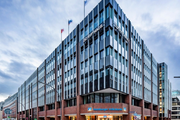 Klimaschutz: Die Fassade der DZ HYP wurde energetisch saniert.