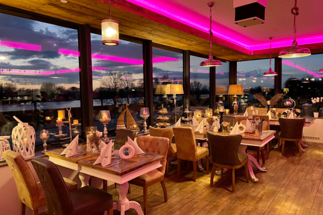 Die „Wein- und Friesenstube“ in Ochsenwerder öffnet derzeit nur am Wochenende – etwa für den klassischen Gänsebraten.