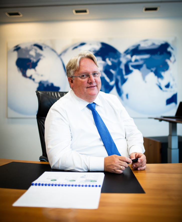 Helm_AG_Schnabel-88_cut