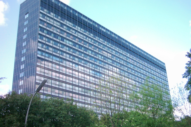 Allein in der Asklepios Klinik Altona mit 1700 Beschäftigten arbeiten pro Jahr knapp 100 Ärztinnen und Ärzte sowie 300 Pflegekräfte ausschließlich für die Dokumentation.