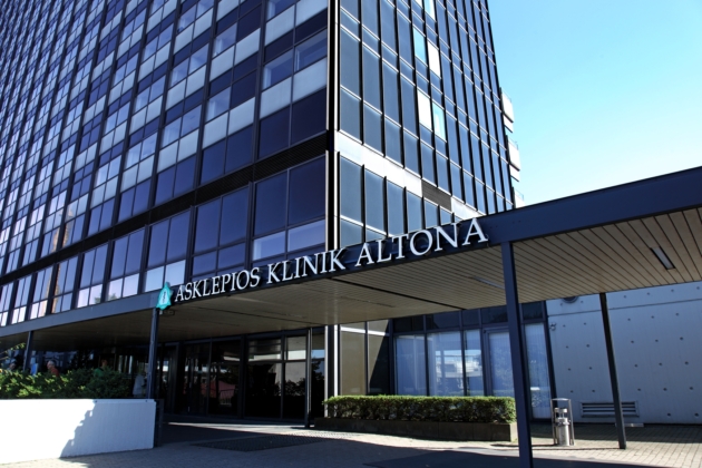 Allein in der Asklepios Klinik Altona mit 1700 Beschäftigten arbeiten pro Jahr knapp 100 Ärztinnen und Ärzte sowie 300 Pflegekräfte ausschließlich für die Dokumentation.