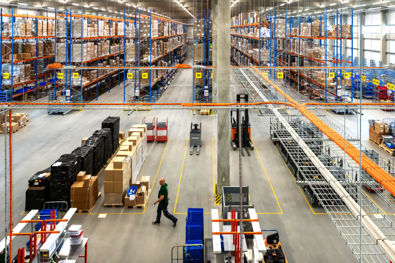 Das Pharma-Logistikzentrum von SERVANTIS in Jenfeld bietet rund 5000 Quadratmeter Lagerfläche mit verschiedenen Temperaturzonen.