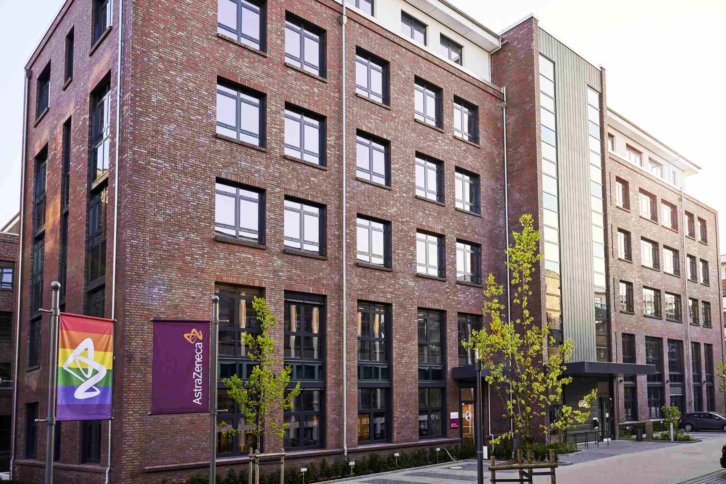nur klein einbauen_AstraZeneca Zentrale Hamburg_original2