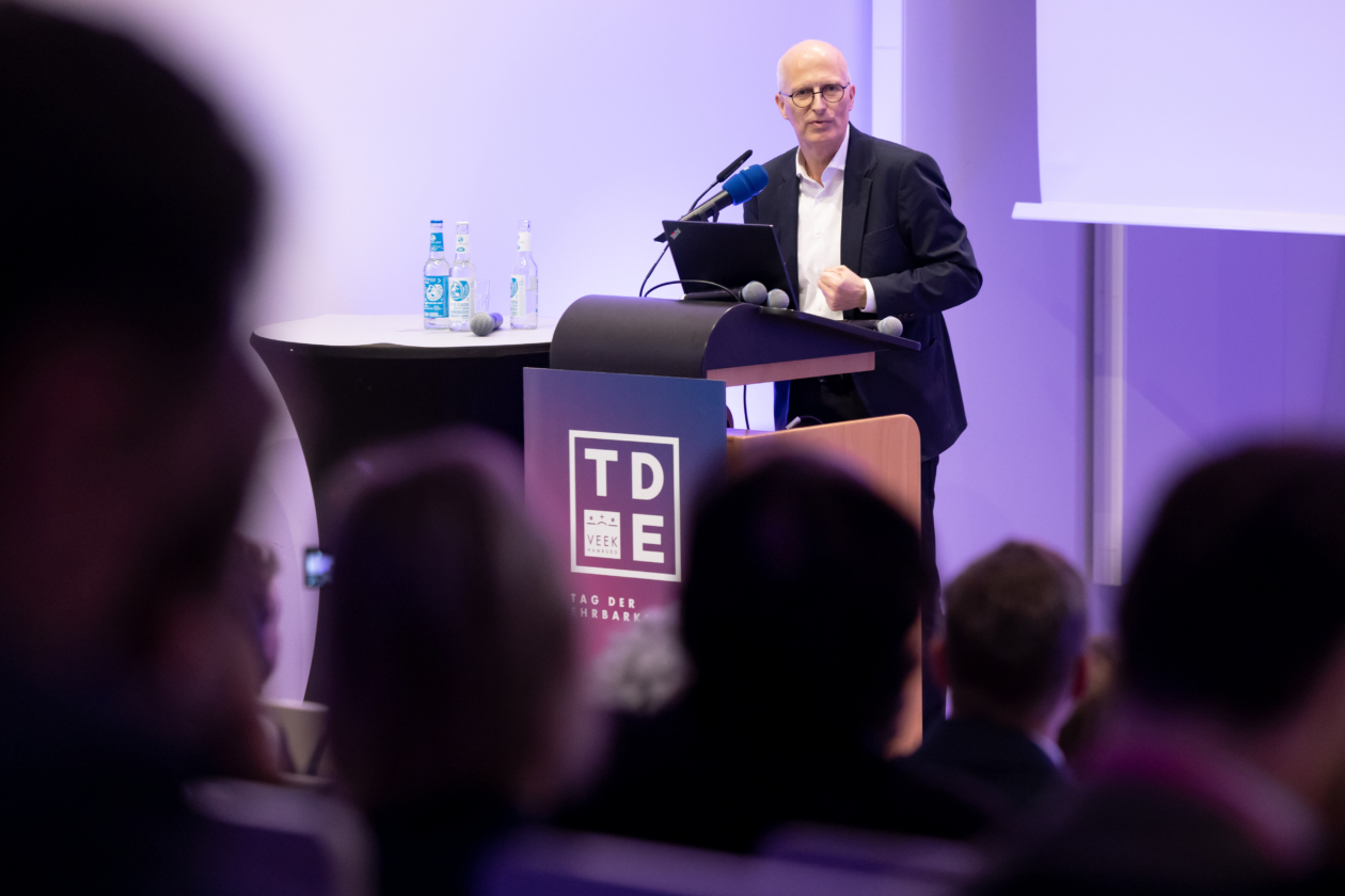 Bürgermeister Dr. Peter Tschentscher übernahm die Schirmherrschaft beim „Tag der Ehrbarkeit“.